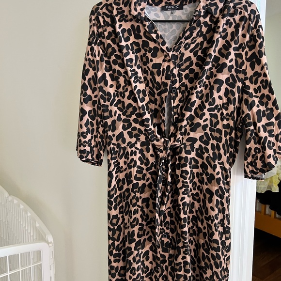 Beautiful and chic medi dress new no tag pit to pit 19 and 15 from waist - Picture 13 of 14